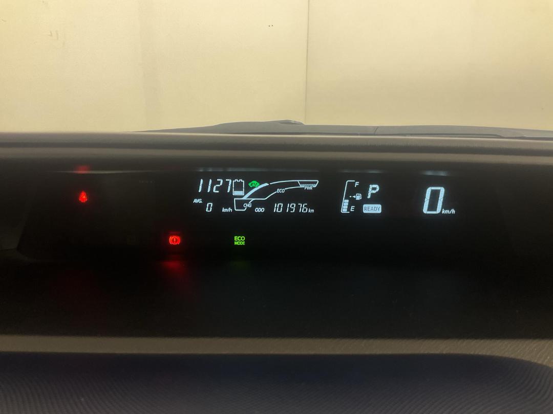 Photo '21' of Toyota Aqua