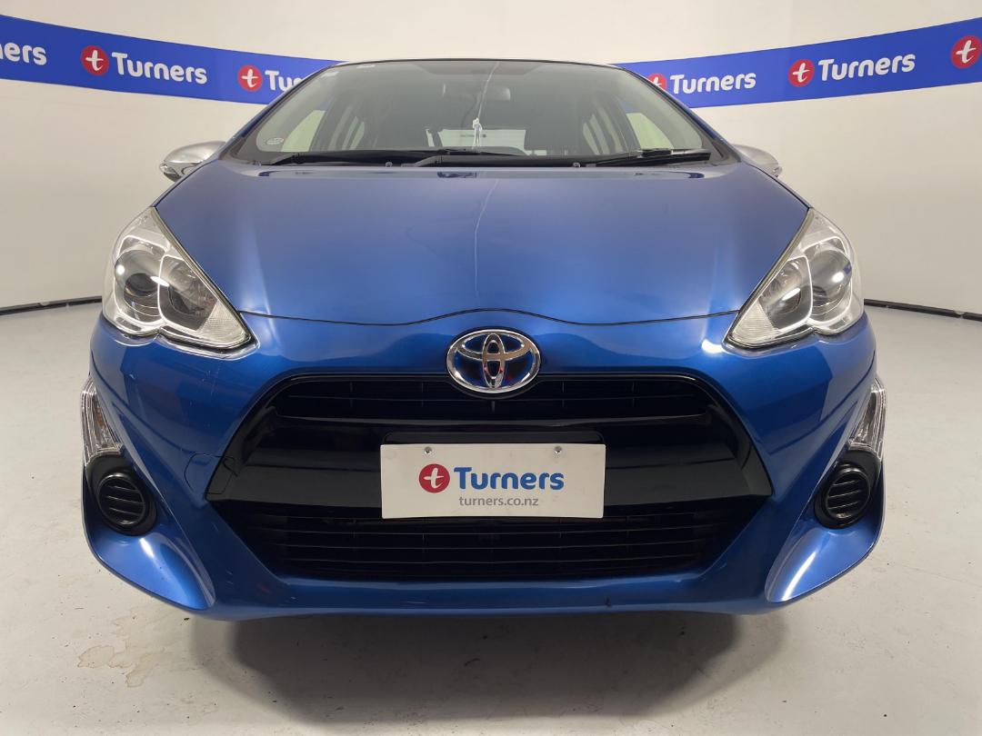 Photo '2' of Toyota Aqua Photo '2' of Toyota Aqua