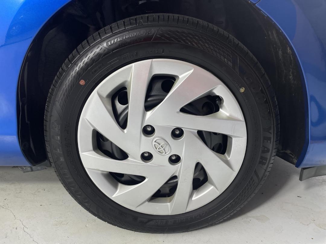 Photo '9' of Toyota Aqua Photo '9' of Toyota Aqua