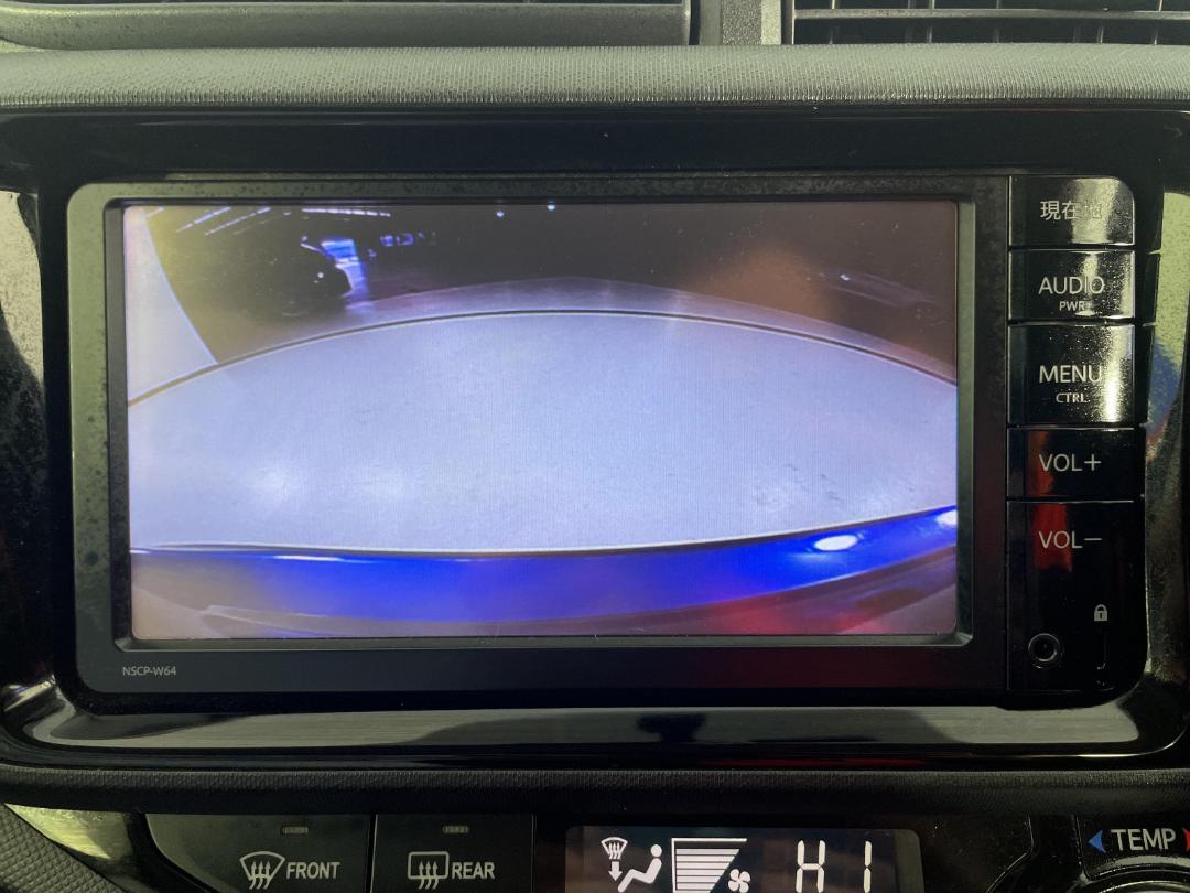 Photo '28' of Toyota Aqua Photo '28' of Toyota Aqua