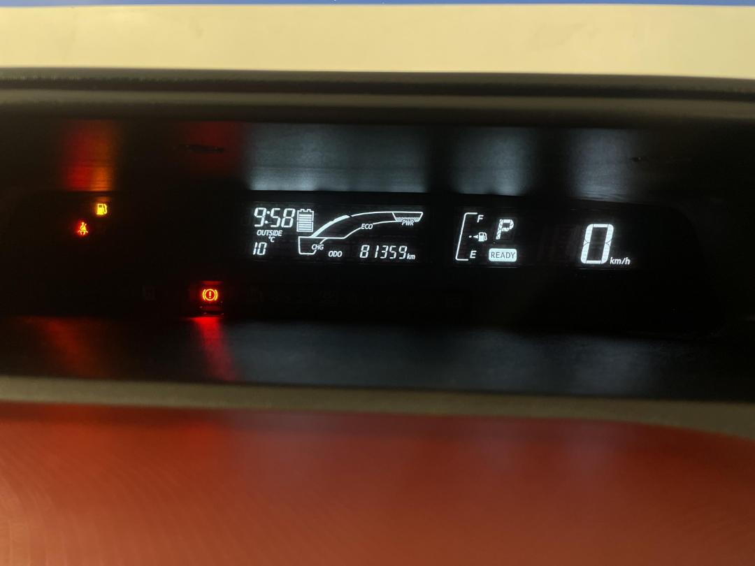 Photo '21' of Toyota Aqua Photo '21' of Toyota Aqua