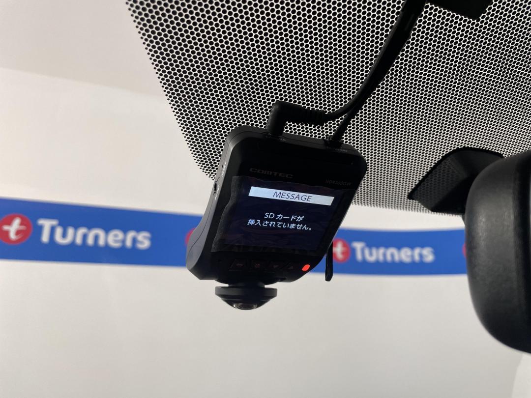 Photo '27' of Toyota Aqua Photo '27' of Toyota Aqua