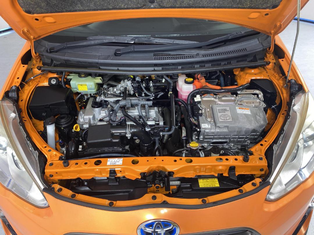 Photo '13' of Toyota Aqua Photo '13' of Toyota Aqua