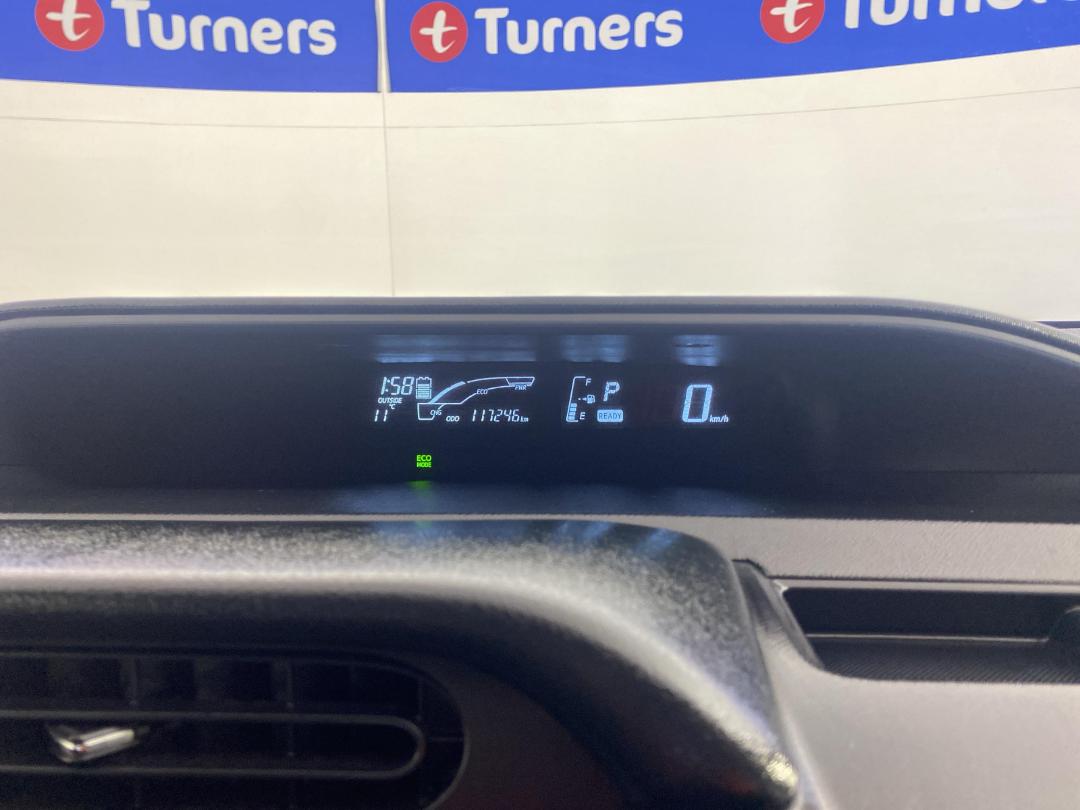 Photo '21' of Toyota Aqua Photo '21' of Toyota Aqua