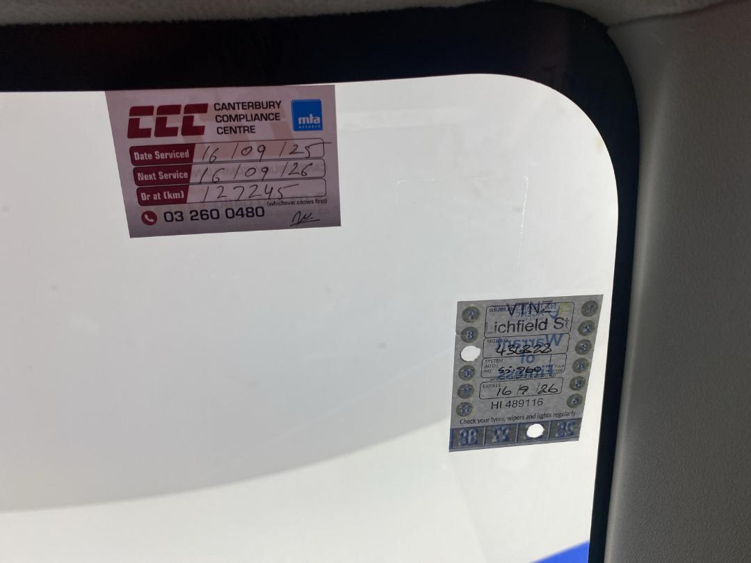 Photo '23' of Toyota Aqua Photo '23' of Toyota Aqua