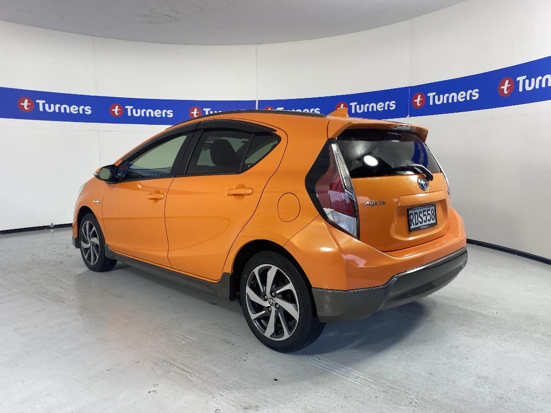 Photo '5' of Toyota Aqua