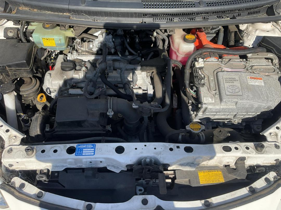 Photo '6' of Toyota Aqua 1.5 L. Hybrid. S. Photo '6' of Toyota Aqua 1.5 L. Hybrid. S.