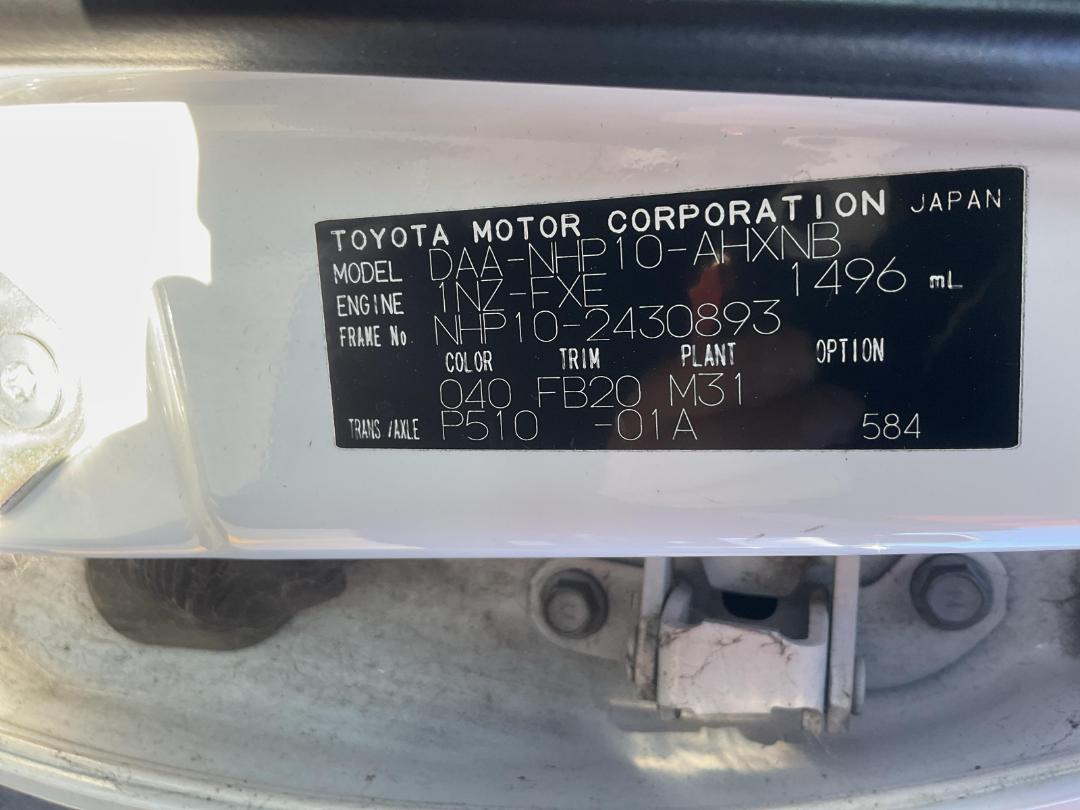 Photo '9' of Toyota Aqua 1.5 L. Hybrid. S. Photo '9' of Toyota Aqua 1.5 L. Hybrid. S.