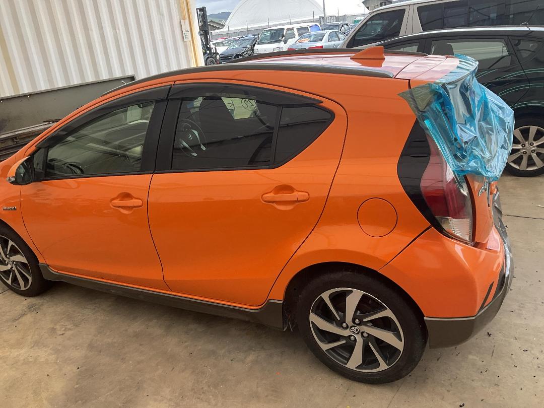 Photo '3' of Toyota Aqua Hybrid