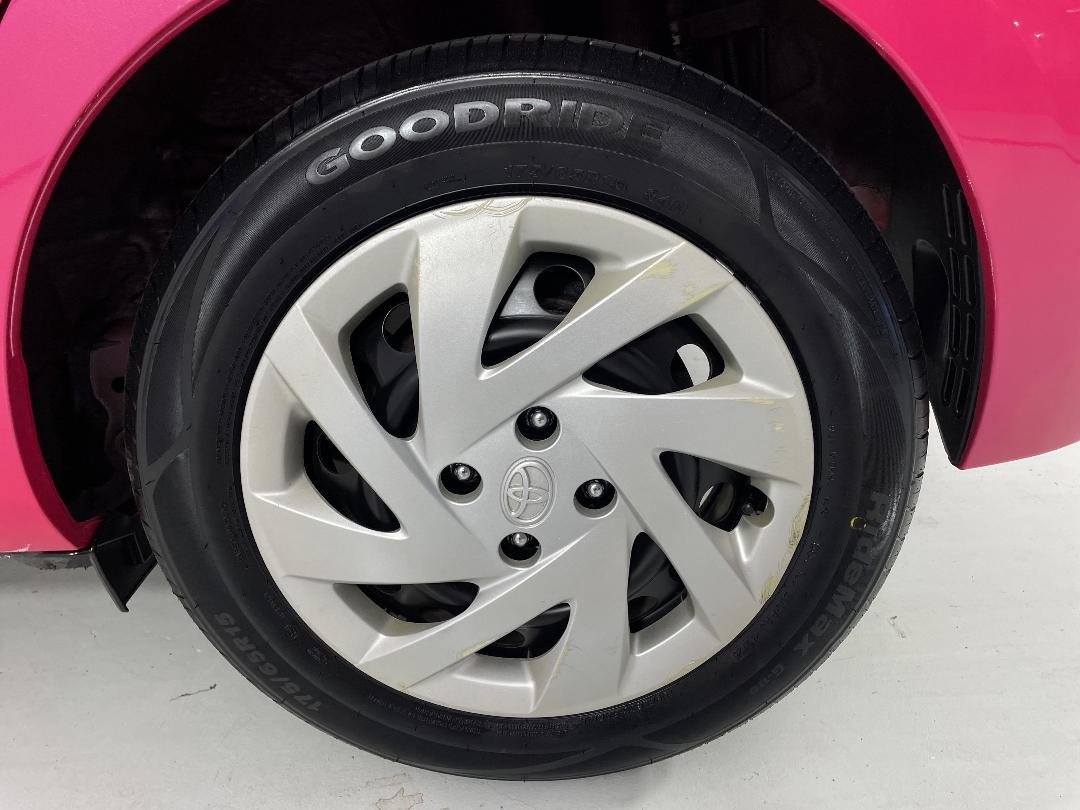 Photo '11' of Toyota Aqua Photo '11' of Toyota Aqua