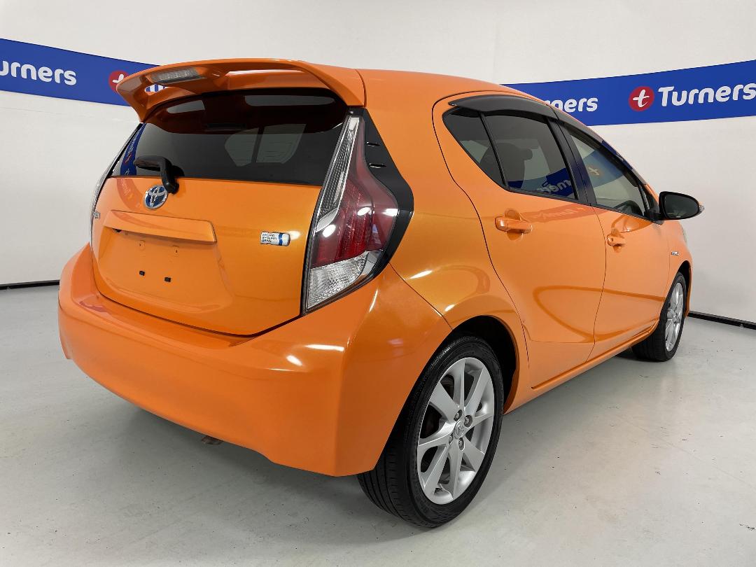 Photo '7' of Toyota Aqua