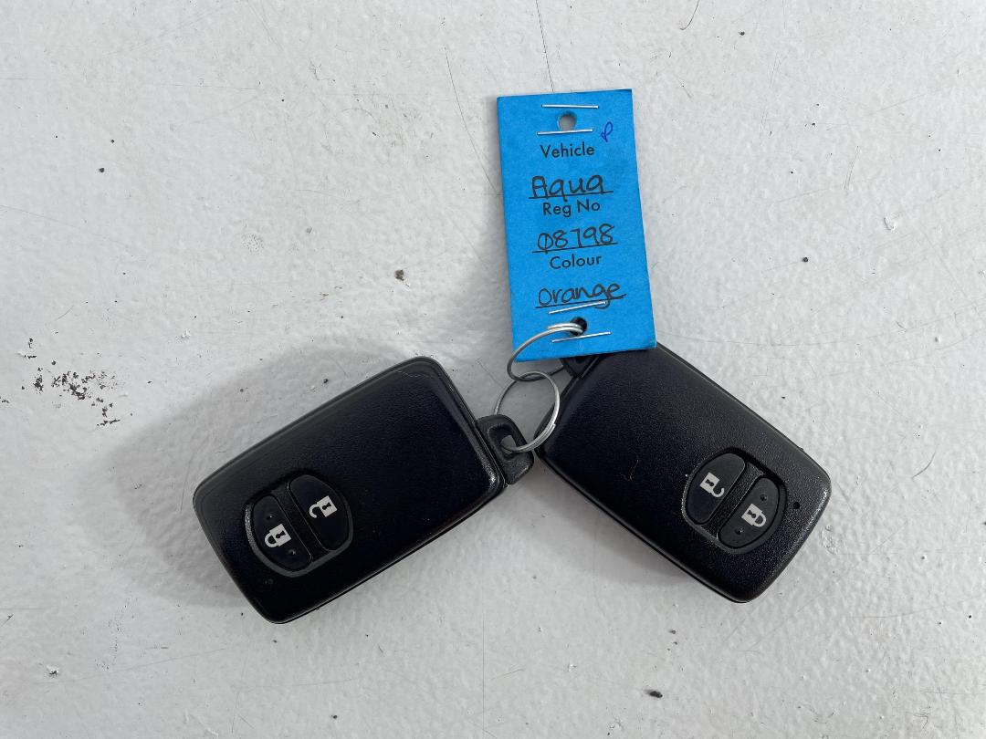 Photo '22' of Toyota Aqua