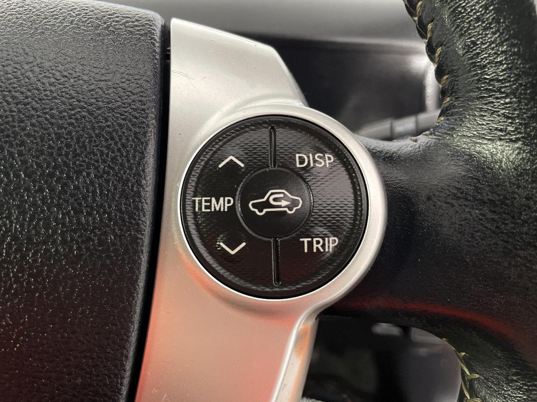 Photo '26' of Toyota Aqua