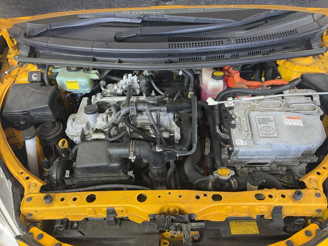 Photo '13' of Toyota Aqua Photo '13' of Toyota Aqua