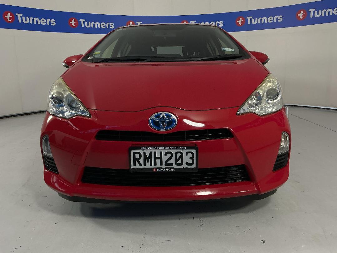 Photo '2' of Toyota Aqua