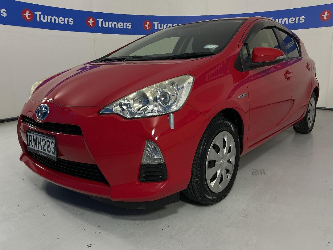 Photo '4' of Toyota Aqua