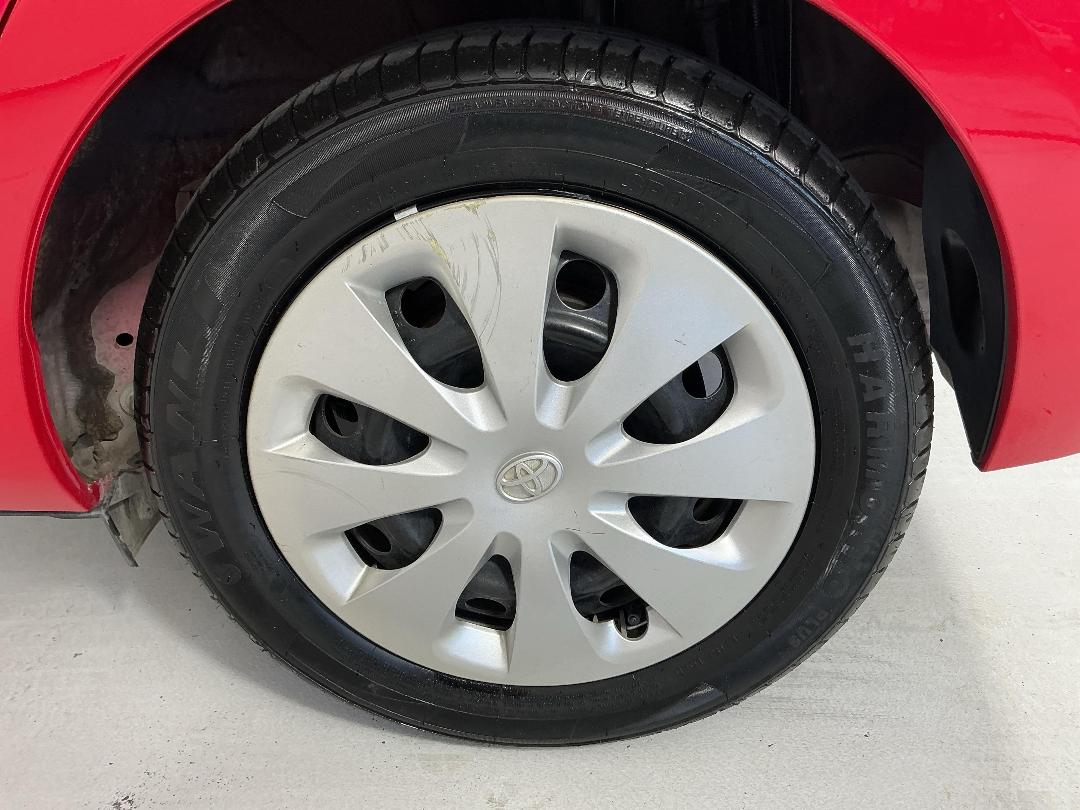 Photo '11' of Toyota Aqua