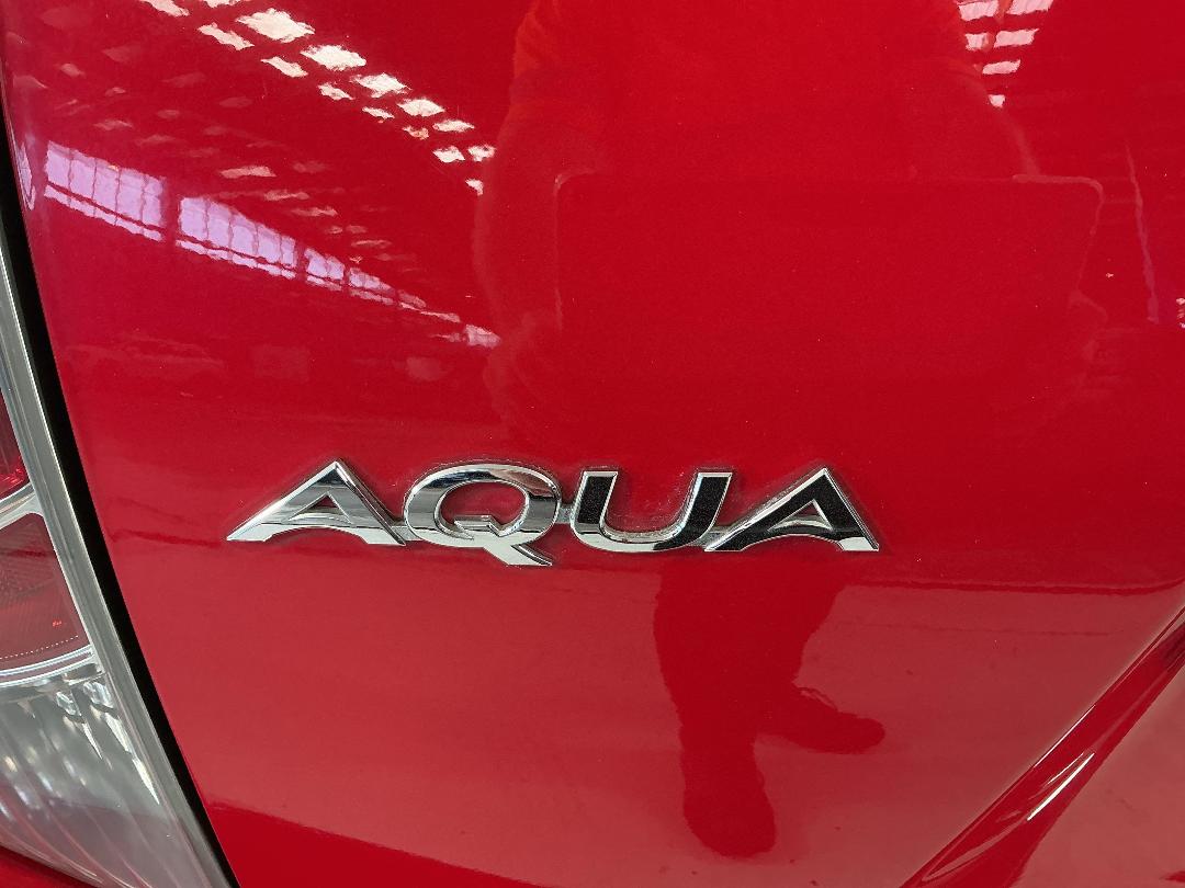 Photo '28' of Toyota Aqua