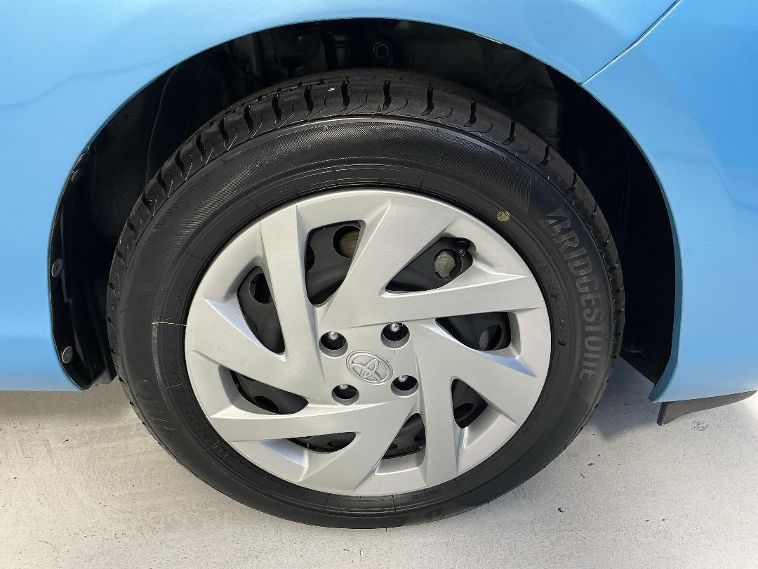 Photo '9' of Toyota Aqua