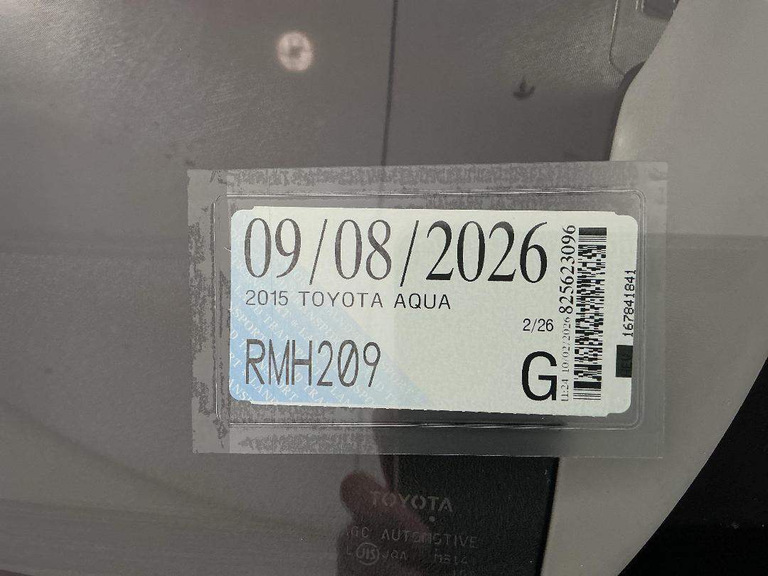 Photo '25' of Toyota Aqua