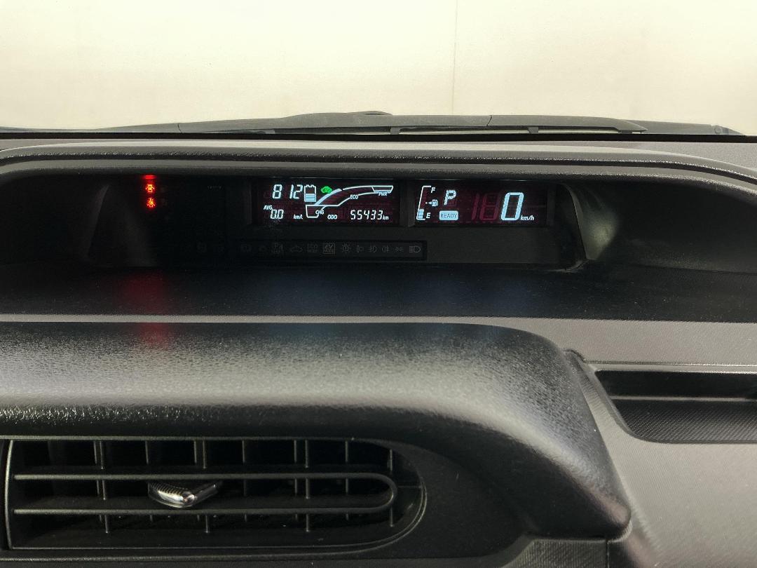 Photo '21' of Toyota Aqua