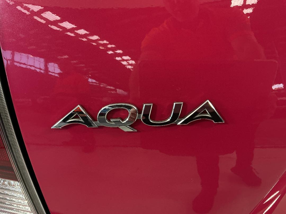 Photo '27' of Toyota Aqua