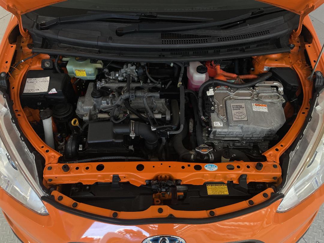 Photo '13' of Toyota Aqua