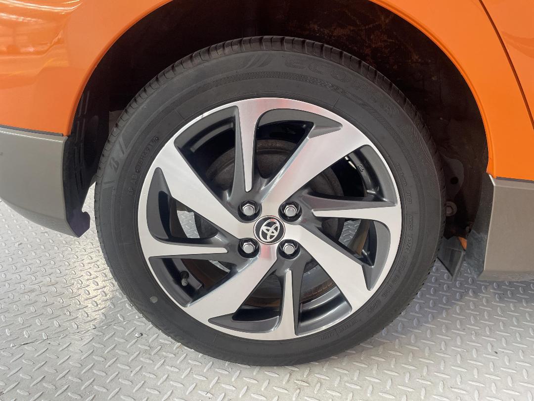 Photo '12' of Toyota Aqua