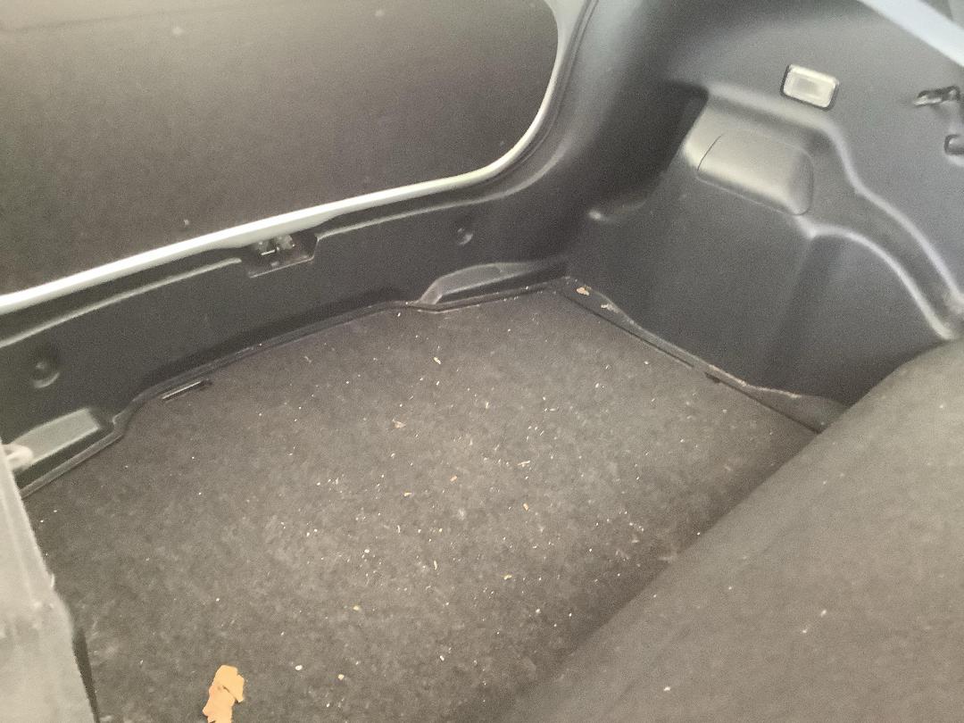 Photo '8' of Toyota Aqua Photo '8' of Toyota Aqua