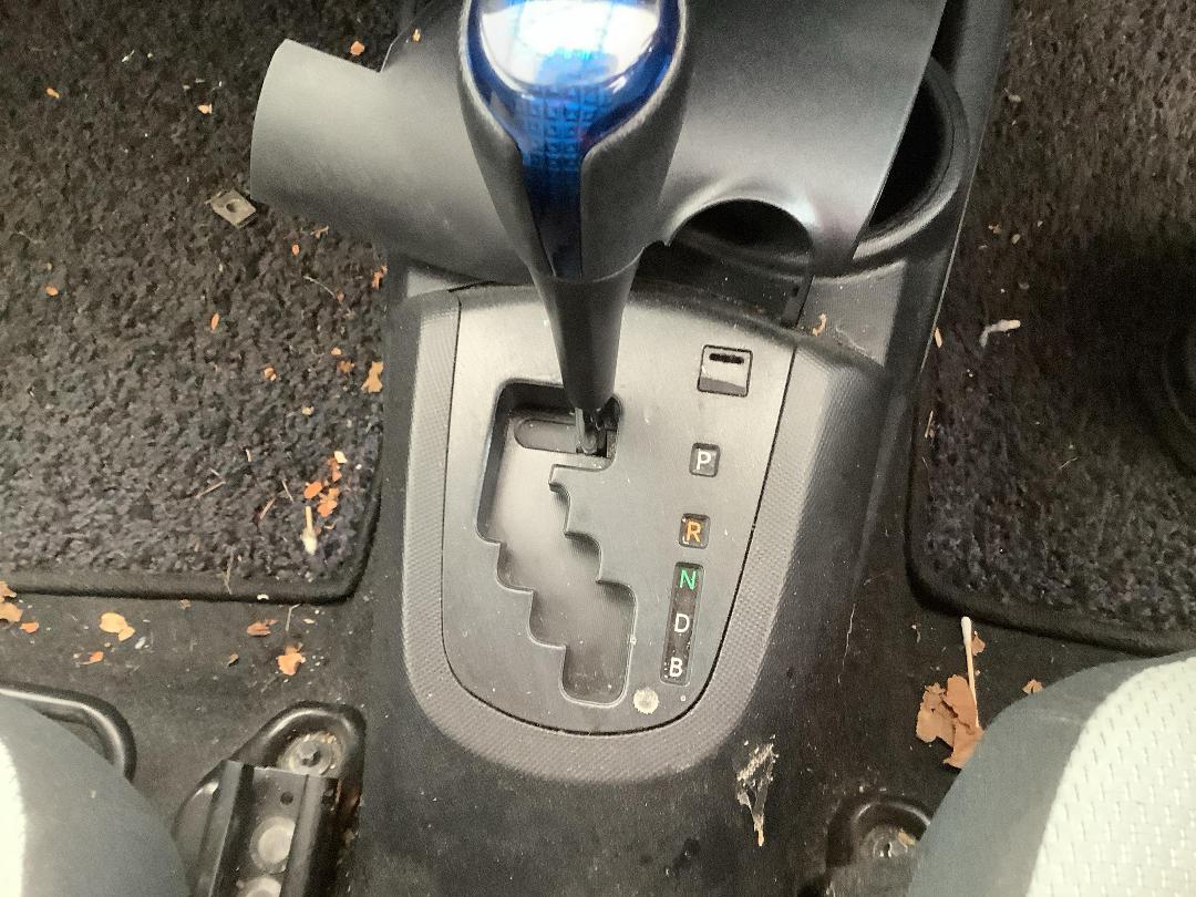 Photo '15' of Toyota Aqua Photo '15' of Toyota Aqua