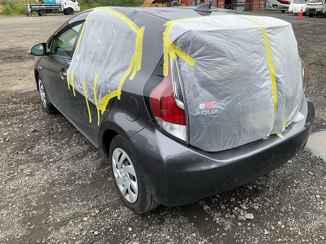 Photo '3' of Toyota Aqua Photo '3' of Toyota Aqua