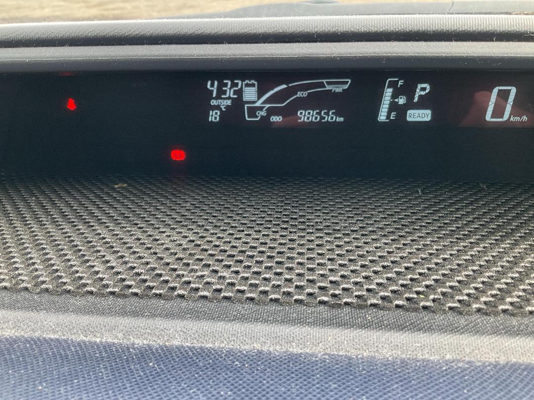 Photo '20' of Toyota Aqua Photo '20' of Toyota Aqua