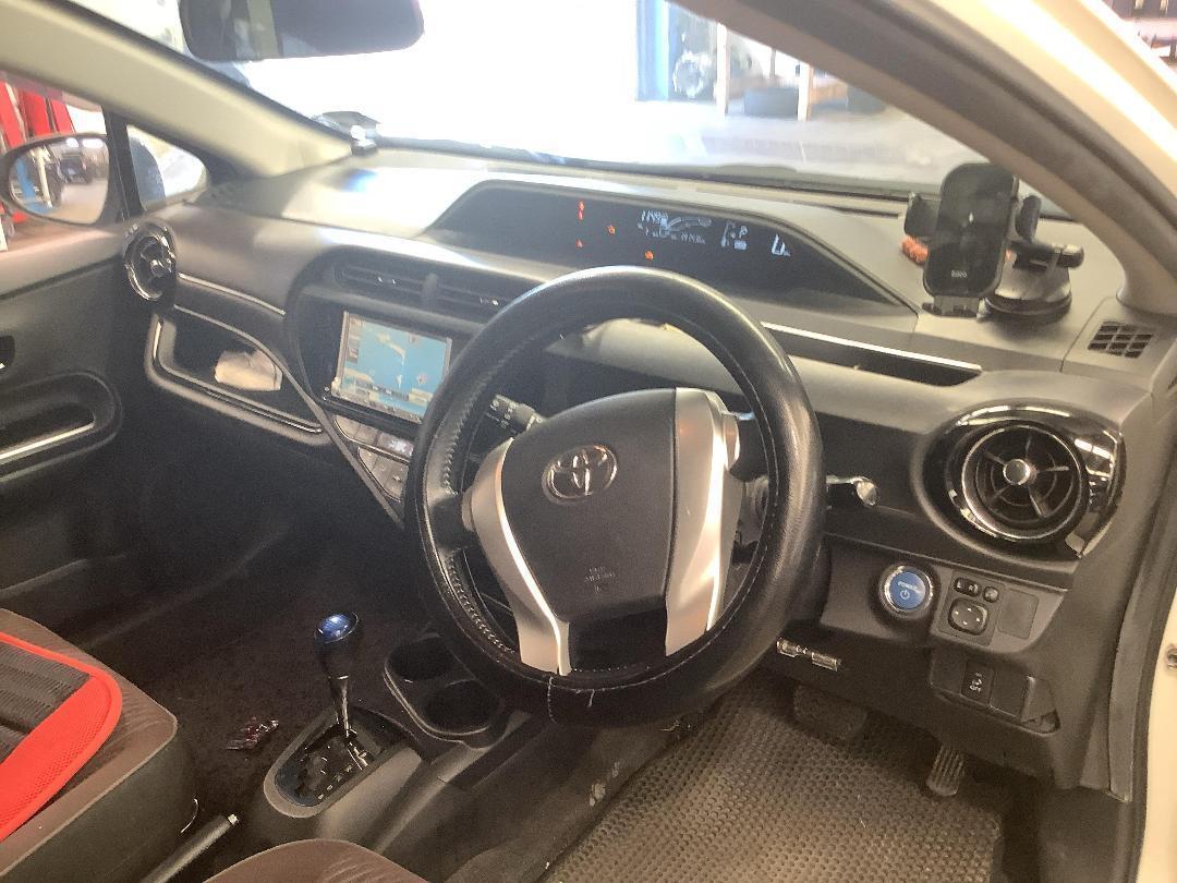 Photo '9' of Toyota Aqua Hybrid Photo '9' of Toyota Aqua Hybrid