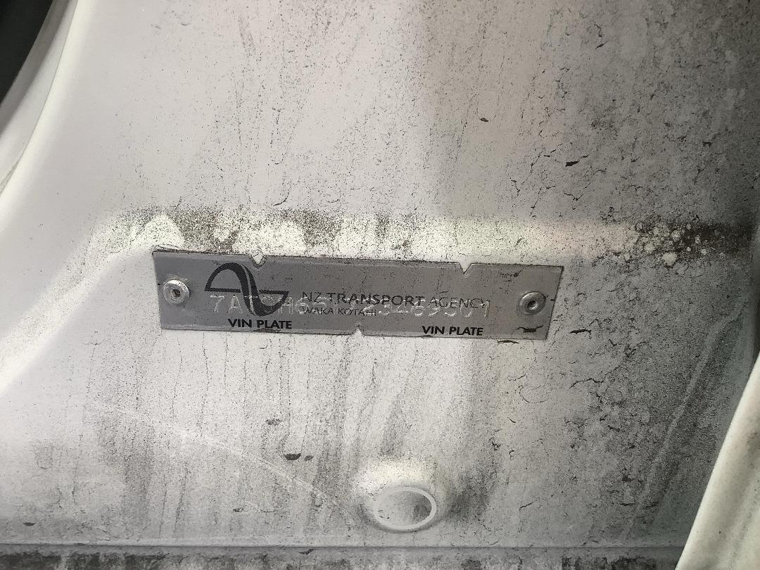 Photo '13' of Toyota Aqua Hybrid Photo '13' of Toyota Aqua Hybrid