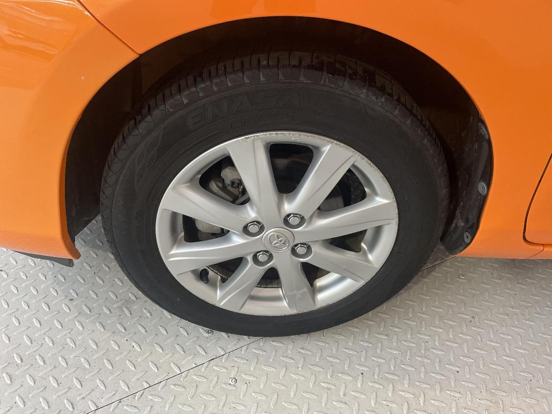 Photo '10' of Toyota Aqua