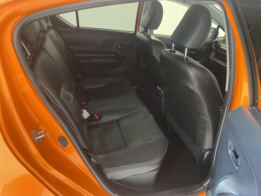 Photo '20' of Toyota Aqua