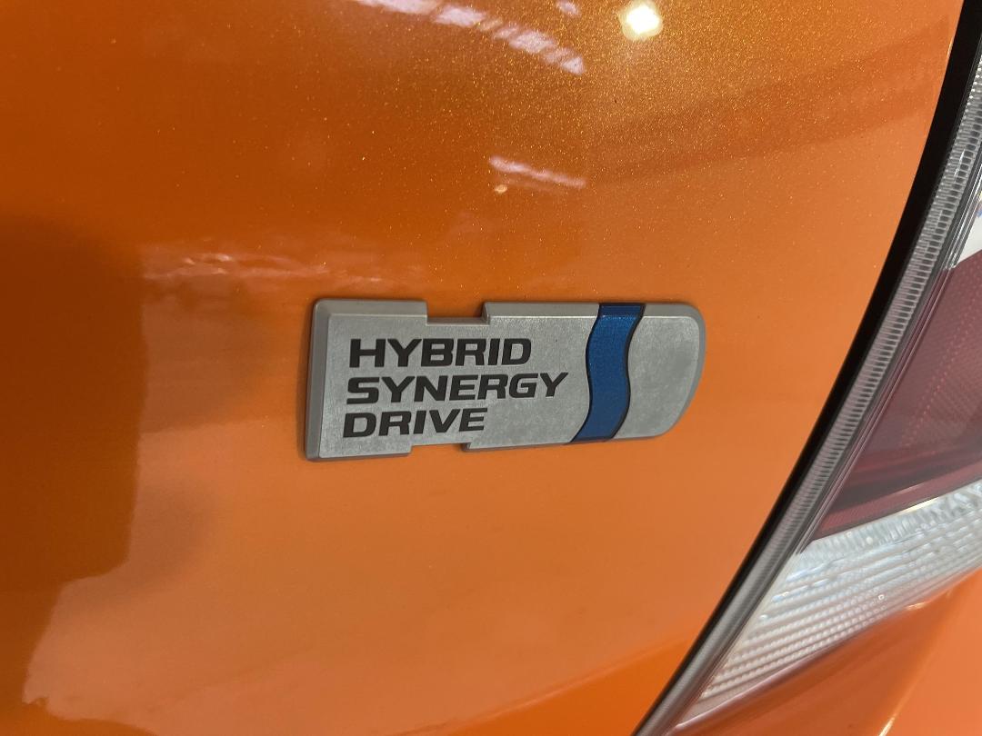 Photo '36' of Toyota Aqua