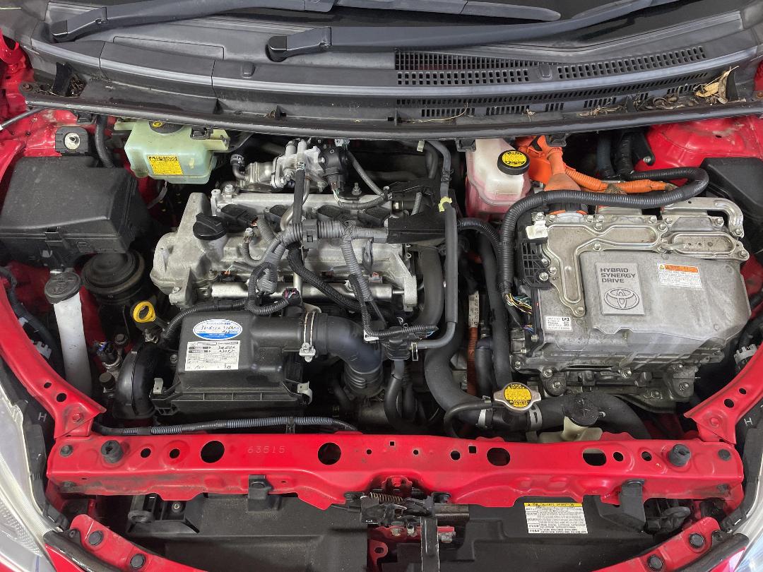 Photo '13' of Toyota Aqua