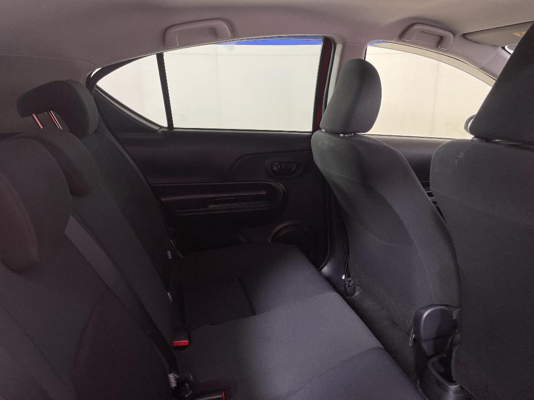 Photo '20' of Toyota Aqua