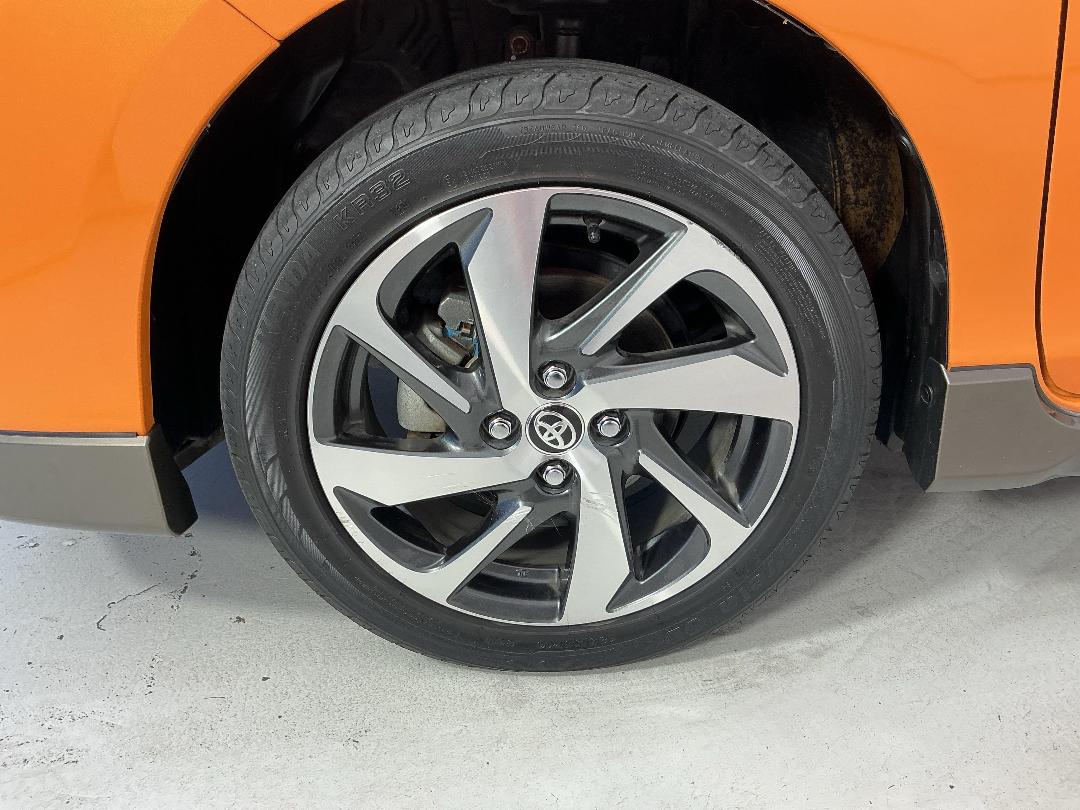 Photo '10' of Toyota Aqua