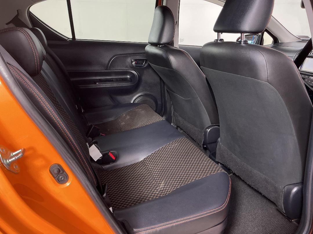 Photo '20' of Toyota Aqua