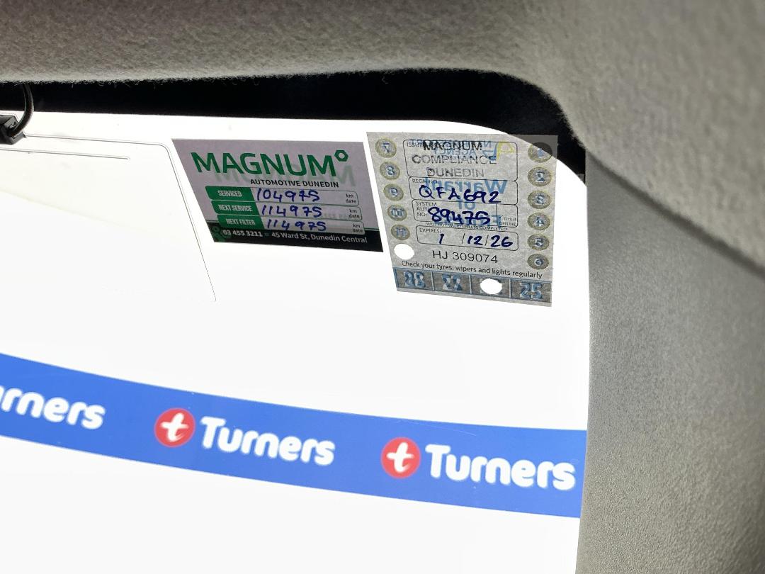 Photo '27' of Toyota Aqua