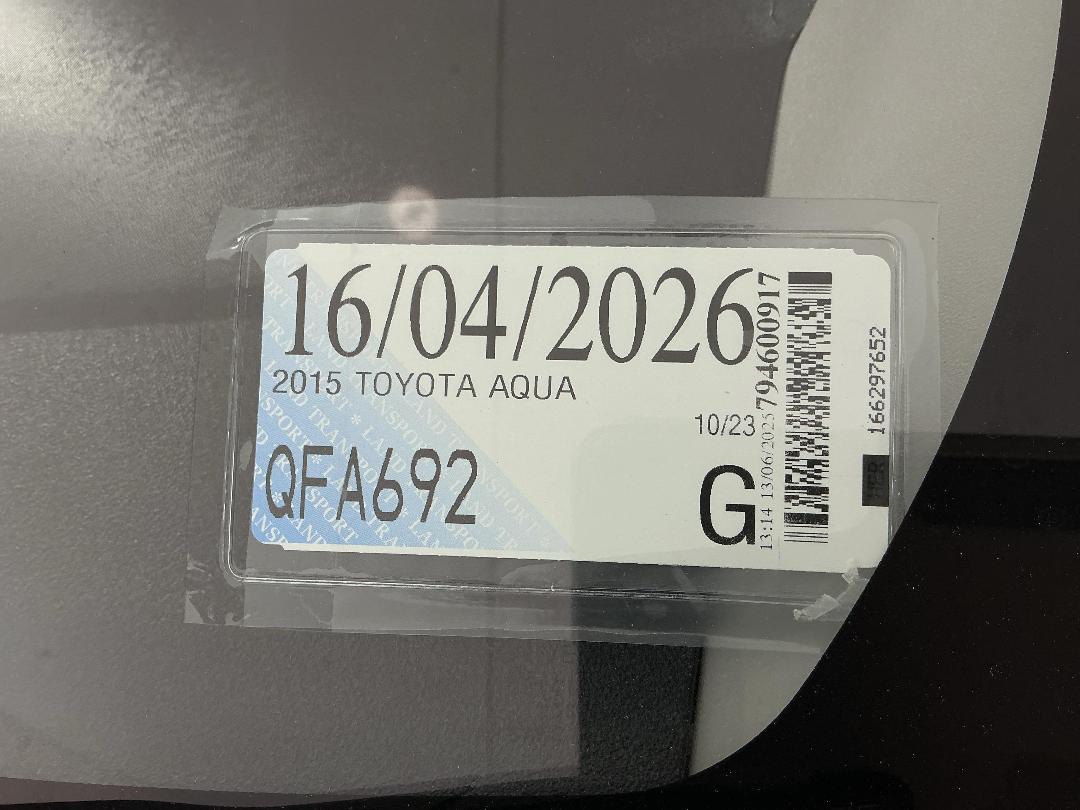 Photo '28' of Toyota Aqua