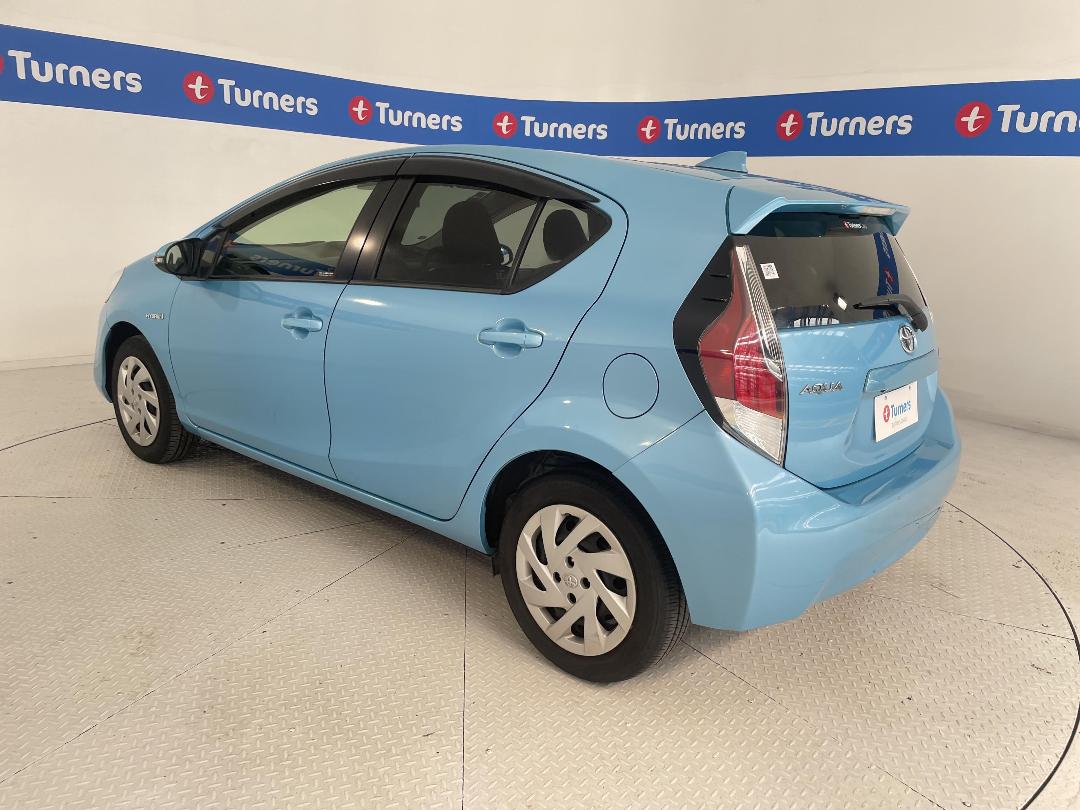 Photo '5' of Toyota Aqua