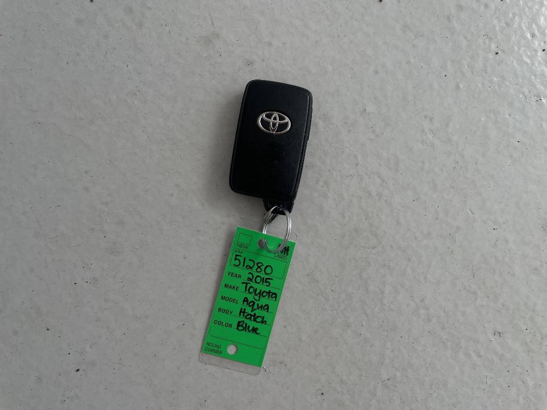 Photo '22' of Toyota Aqua