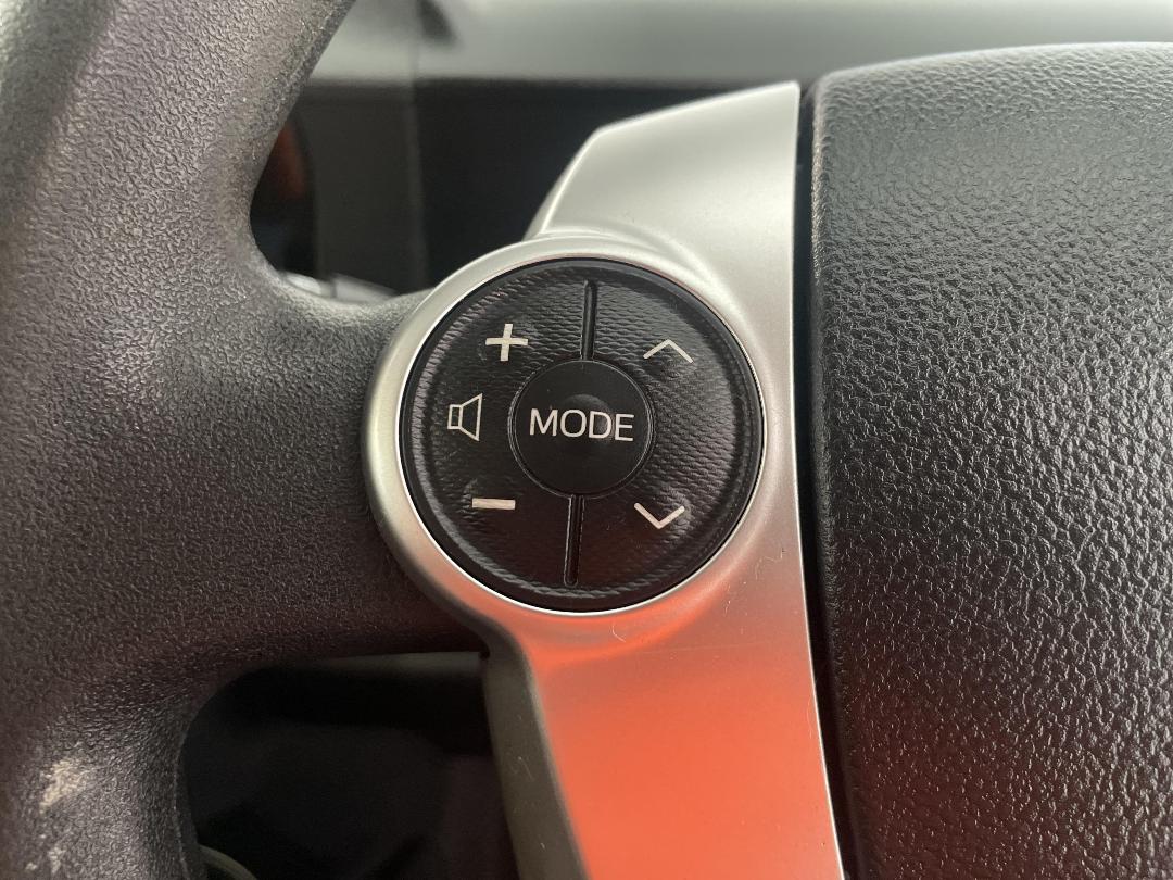 Photo '26' of Toyota Aqua