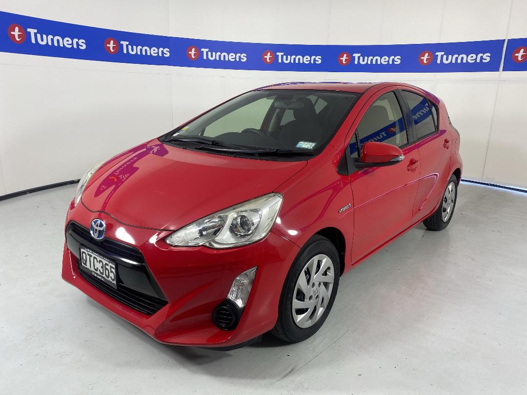 Photo '4' of Toyota Aqua Photo '4' of Toyota Aqua