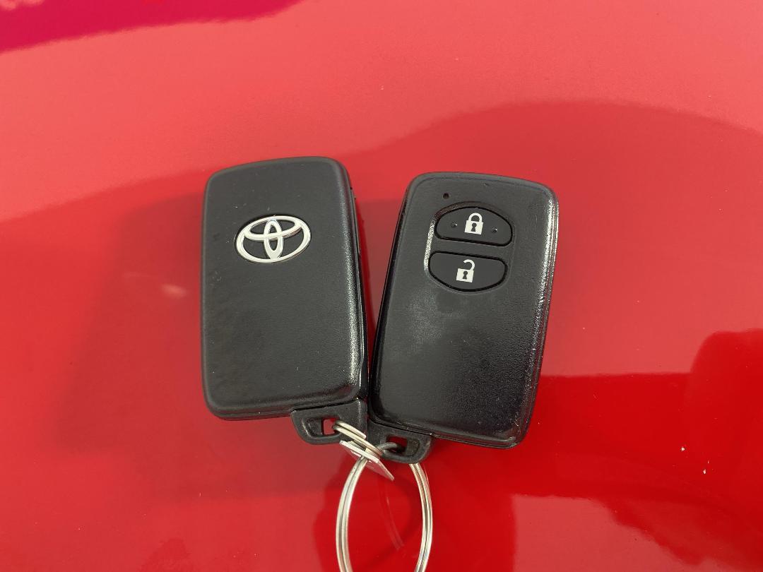 Photo '22' of Toyota Aqua Photo '22' of Toyota Aqua