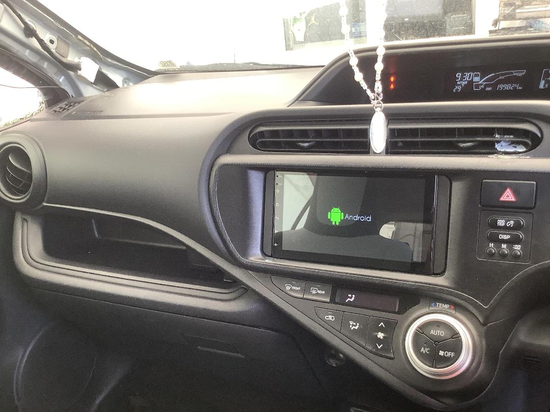 Photo '17' of Toyota Aqua Photo '17' of Toyota Aqua