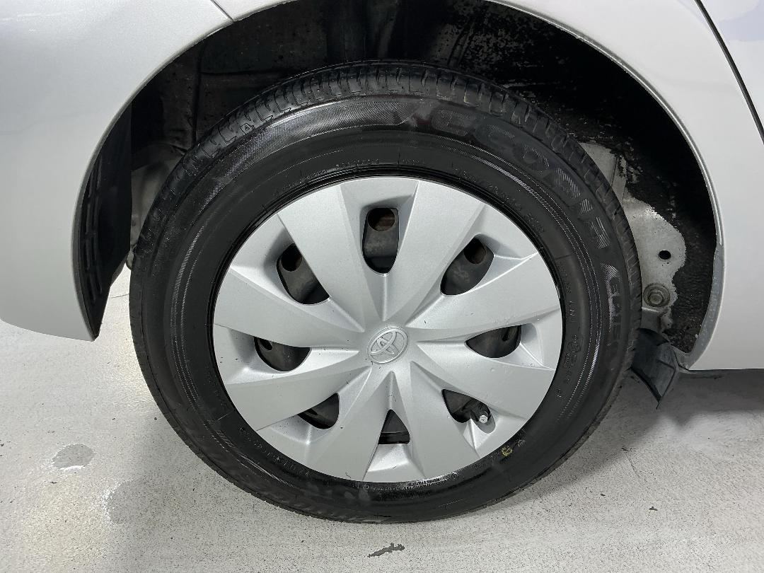 Photo '12' of Toyota Aqua